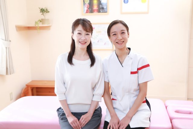 院長の天谷紀江さんと患者さん